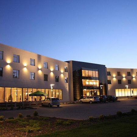 Hotel Hi-Fi Spa Nowy Tomyśl Kültér fotó