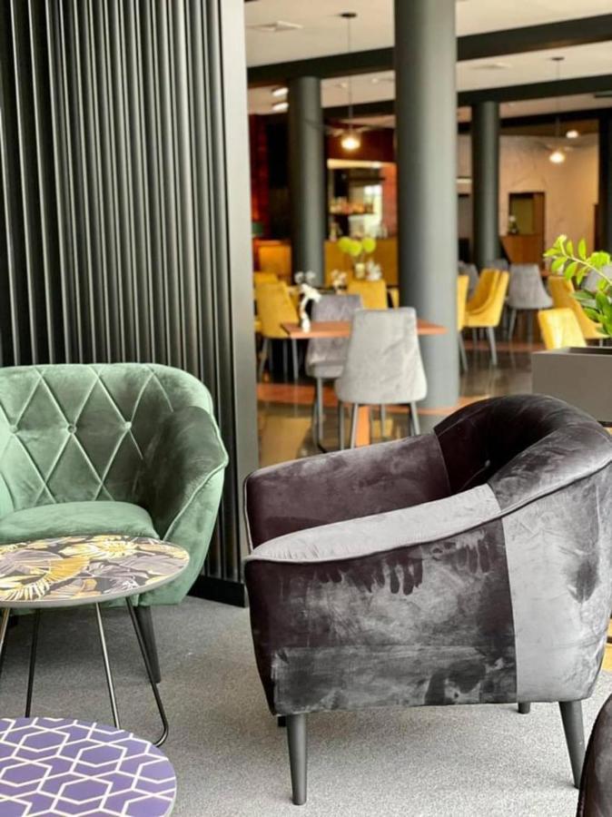 Hotel Hi-Fi Spa Nowy Tomyśl Kültér fotó