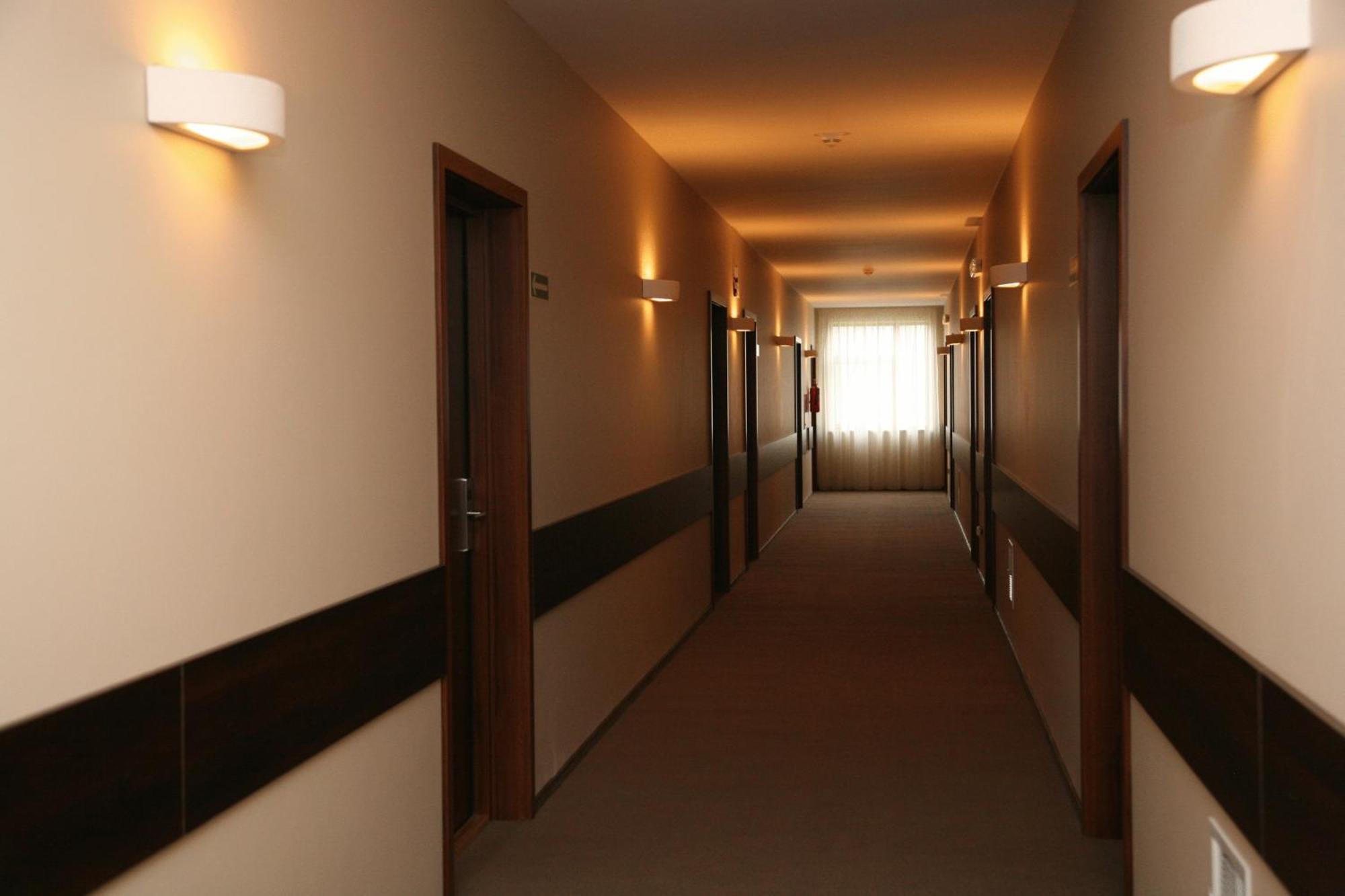Hotel Hi-Fi Spa Nowy Tomyśl Kültér fotó