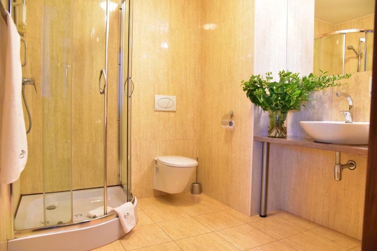 Hotel Hi-Fi Spa Nowy Tomyśl Kültér fotó